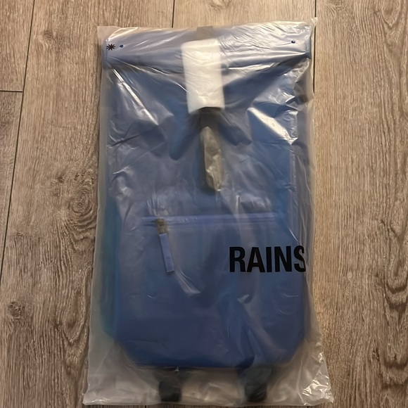 RAINS Rolltop Rucksack Backpack - Picture 4 of 5